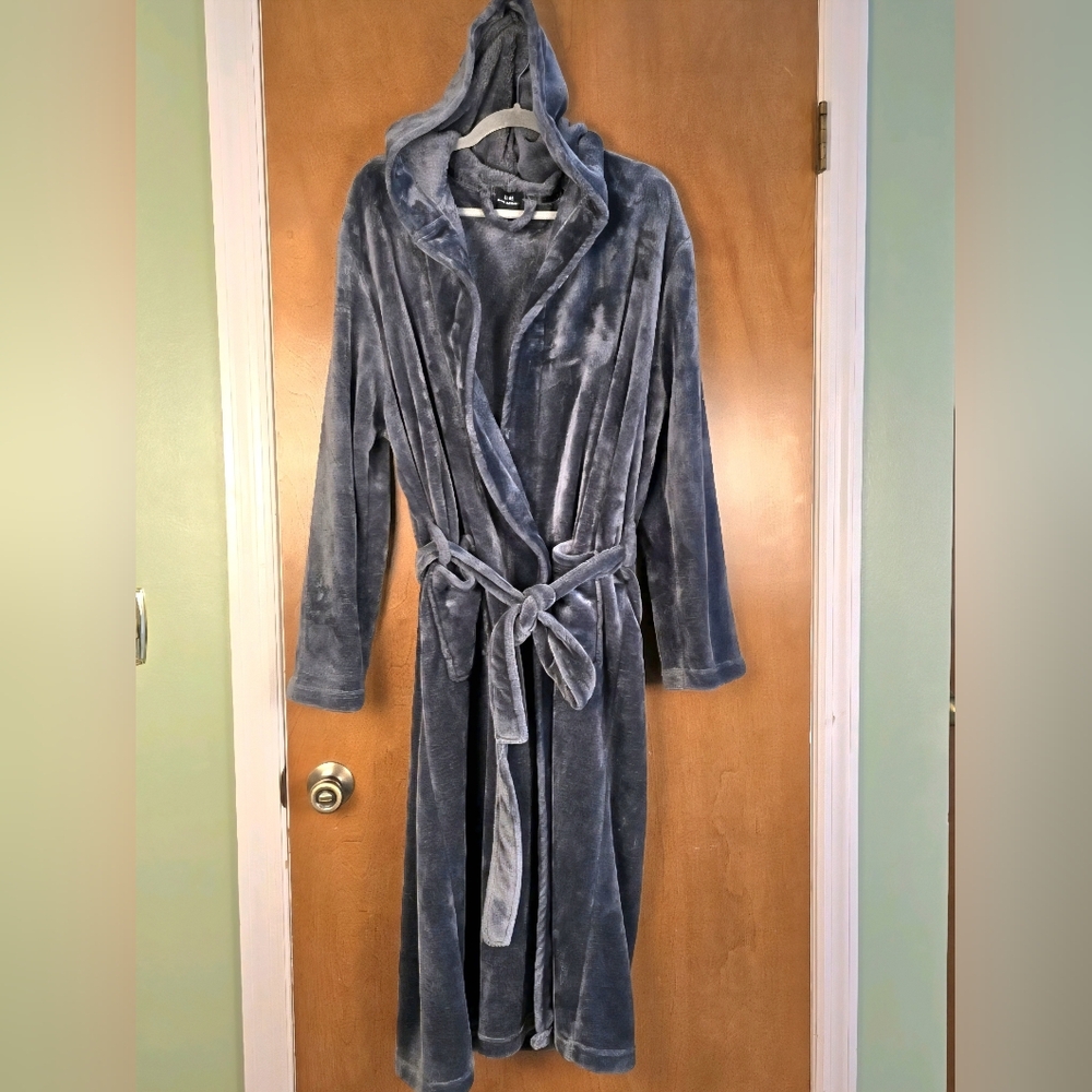 Ross Michaels Plush Gray Hooded Robe L/ XL Cozy Fleece Bathrobe Soft Lounge Wear